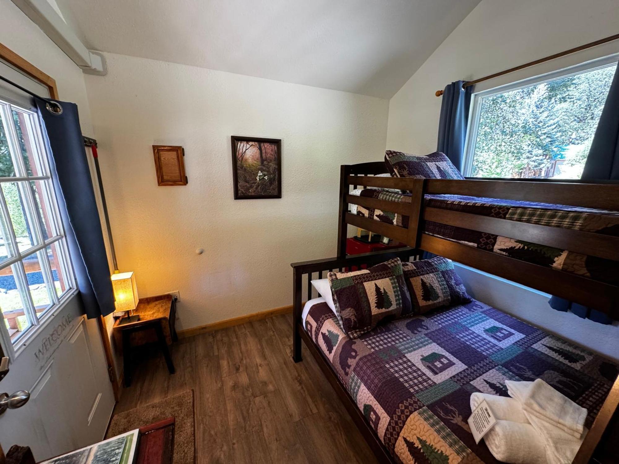 Umpqua'S Last Resort - Wilderness Cabins, Rv Park & Glamping Idleyld Park 外观 照片