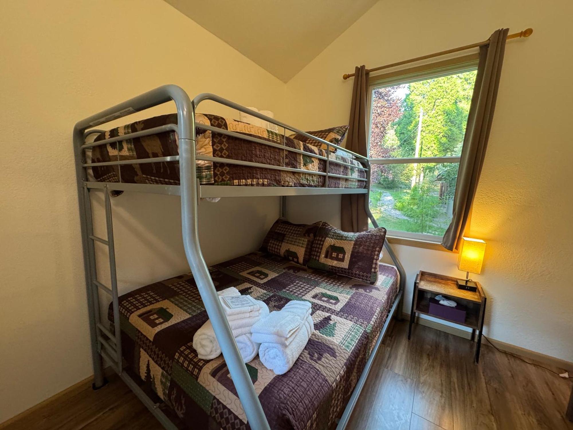 Umpqua'S Last Resort - Wilderness Cabins, Rv Park & Glamping Idleyld Park 外观 照片