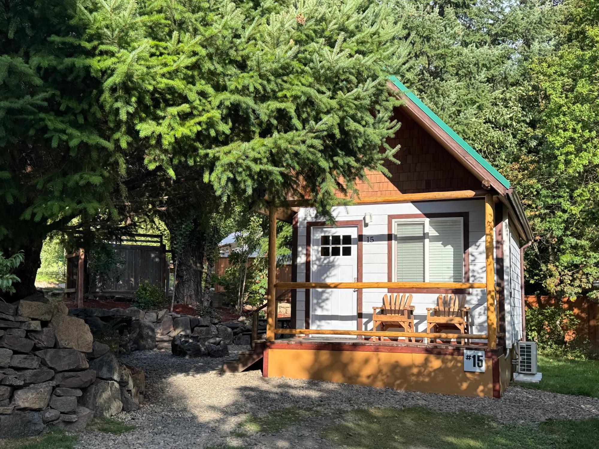 Umpqua'S Last Resort - Wilderness Cabins, Rv Park & Glamping Idleyld Park 外观 照片